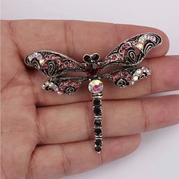 🩷 NEW crystal dragonfly brooch 🩷 - Picture 4 of 5